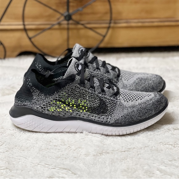 Nike Other - Nike Free Run Flyknit 2018 Running Sneakers Oreo Men’s Sz 11